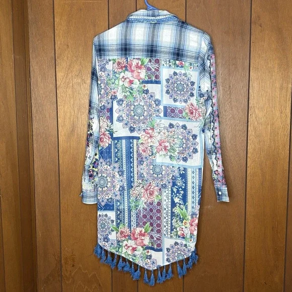 Andree by Unit Boho Tunic Top M Blue Plaid‎ Floral Embroidered Patchwork Tassels - Picture 2 of 14